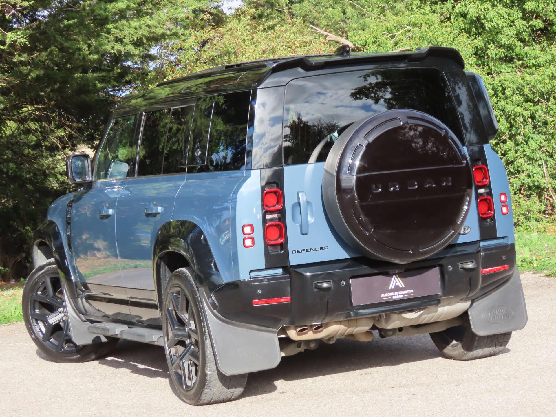 Land Rover Defender view 6