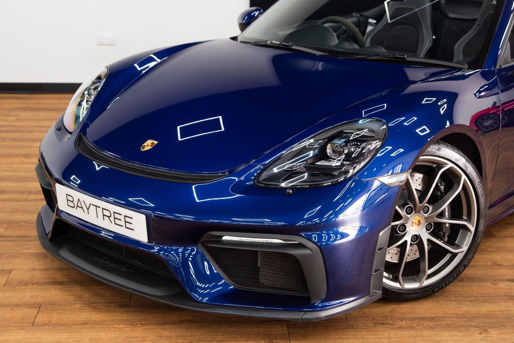 Porsche 718 Spyder view 10