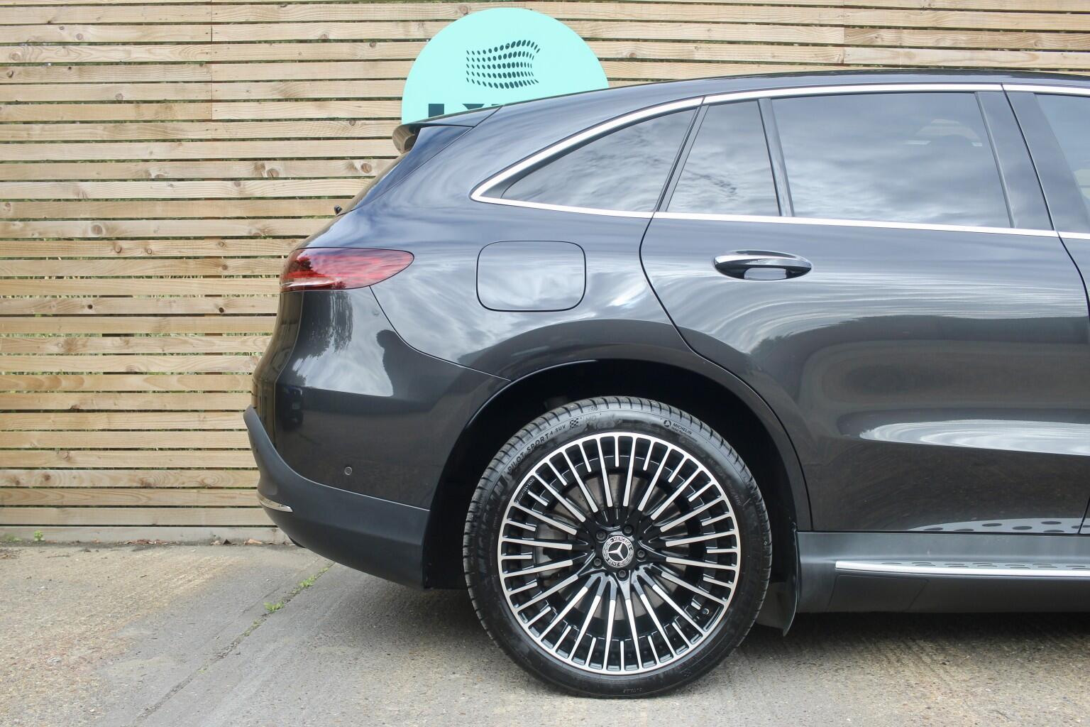 Mercedes-Benz Eqc view 50