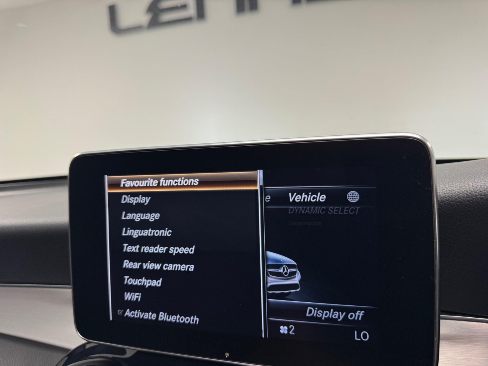 Mercedes-Benz GLC view 26