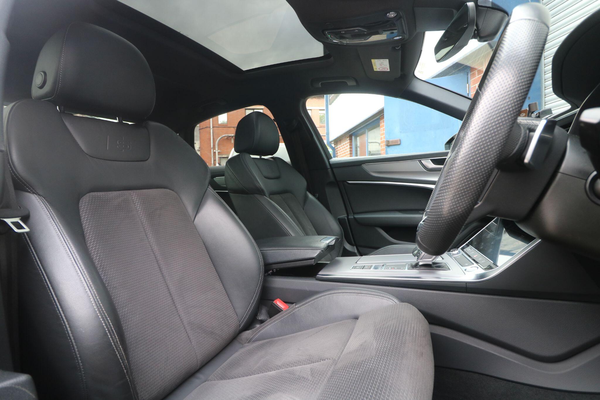 Audi A6 Saloon view 7