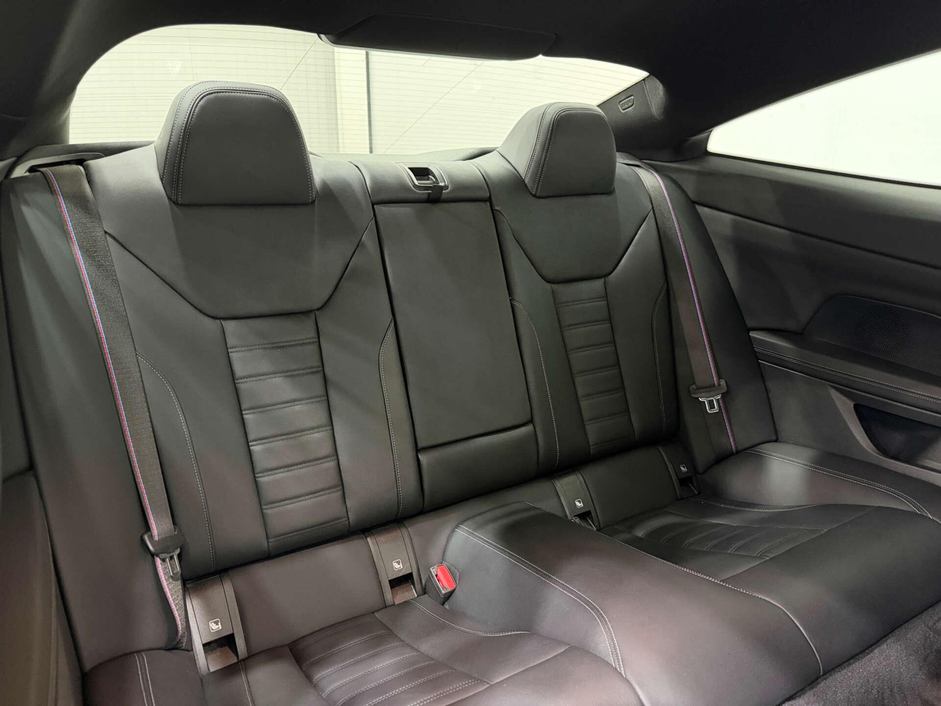 BMW 4 Series view 11