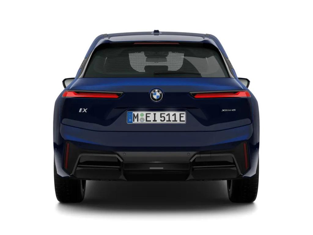 BMW Ix view 4