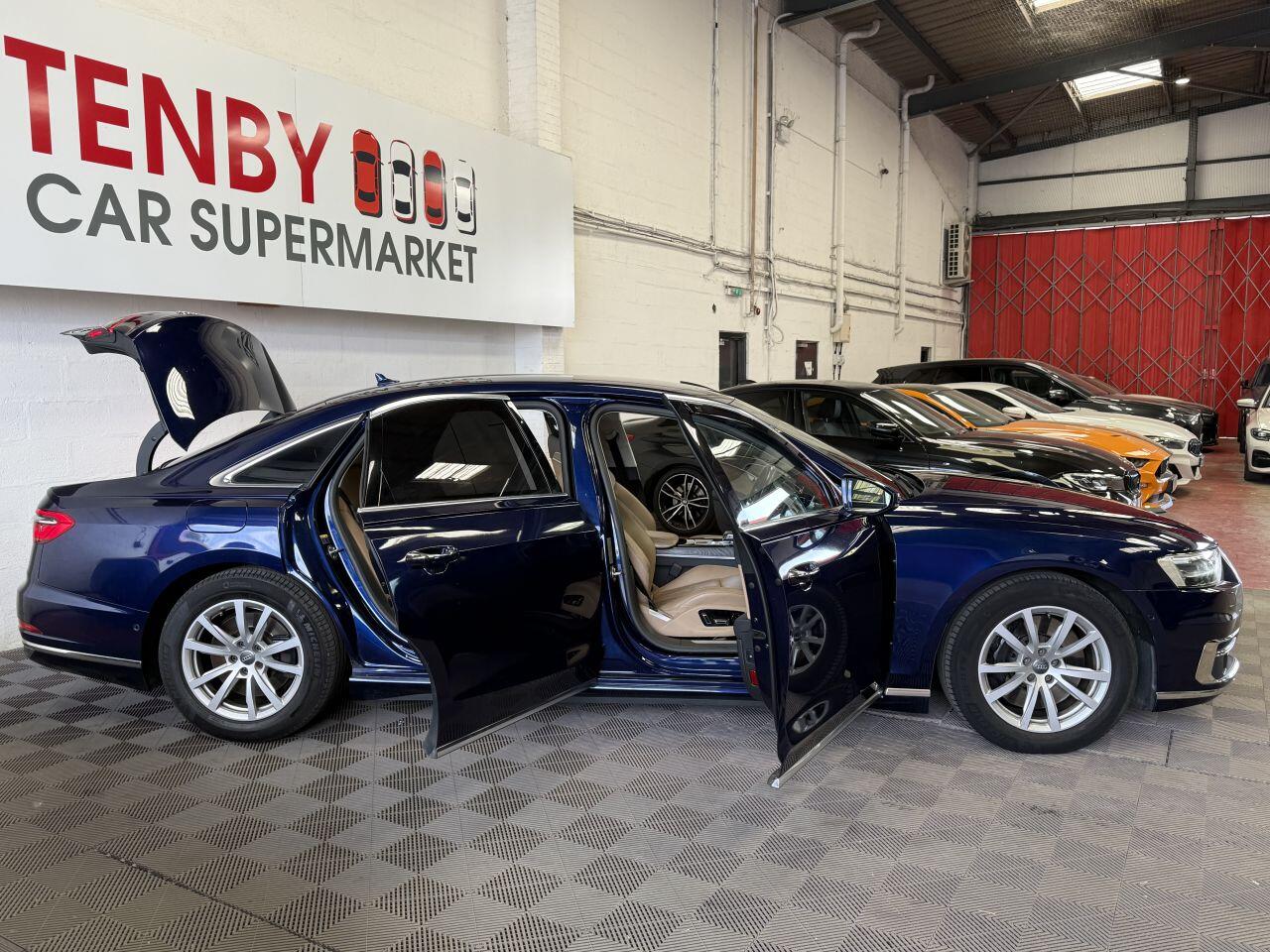 Audi A8 view 14