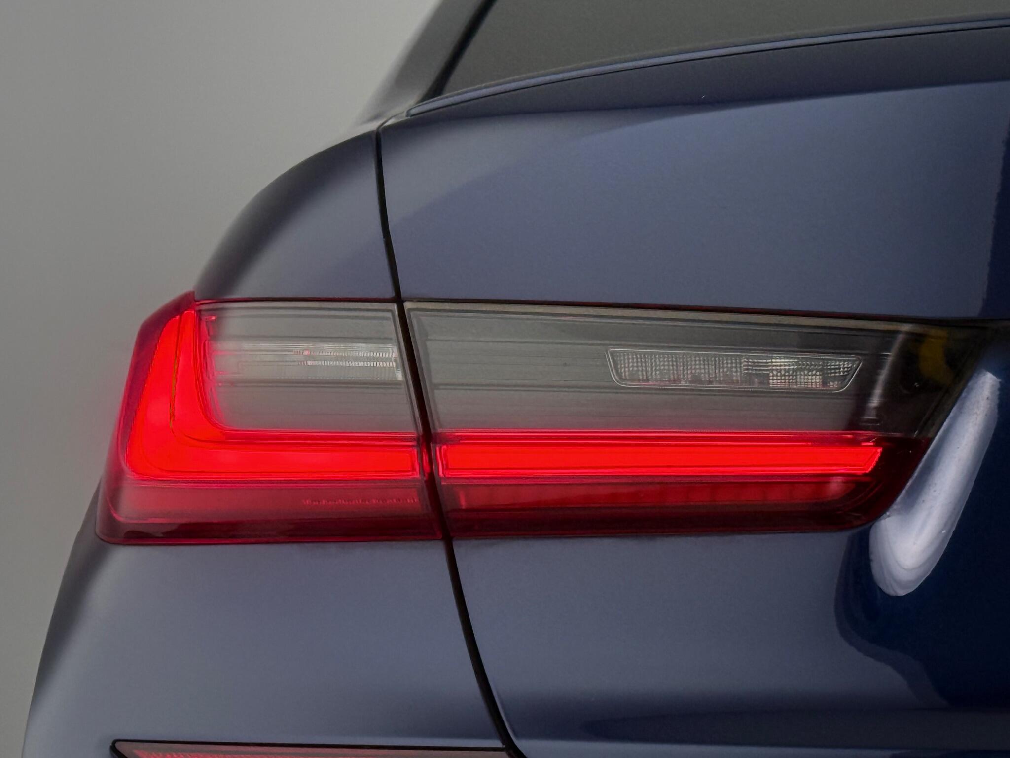 BMW 3 Series view 6
