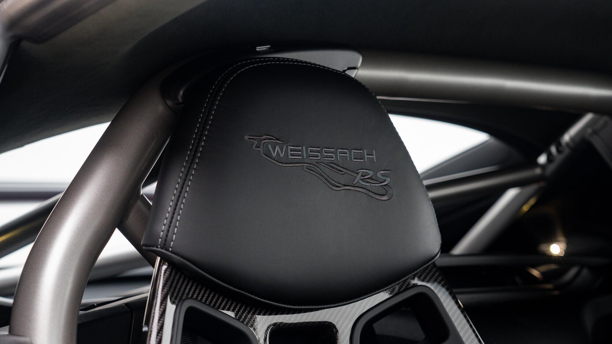Porsche 718 Cayman view 25