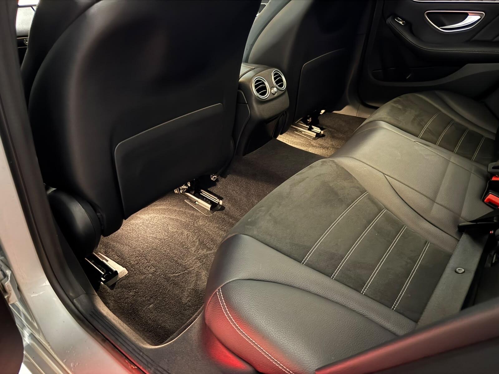 Mercedes-Benz C Class view 37