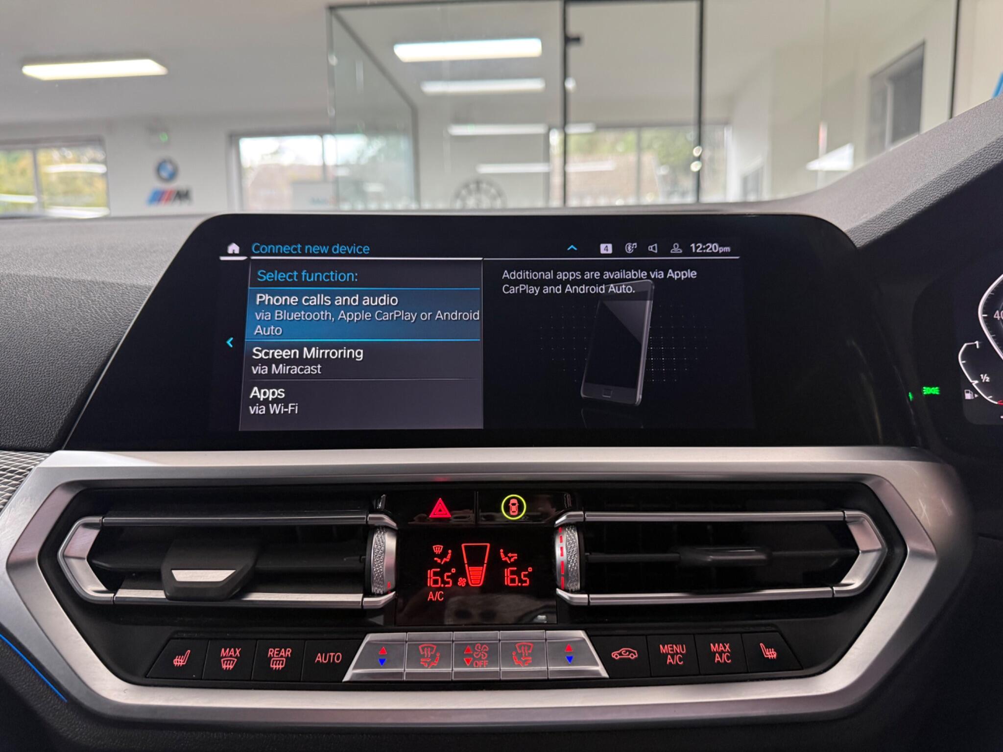 BMW 3 Series view 9