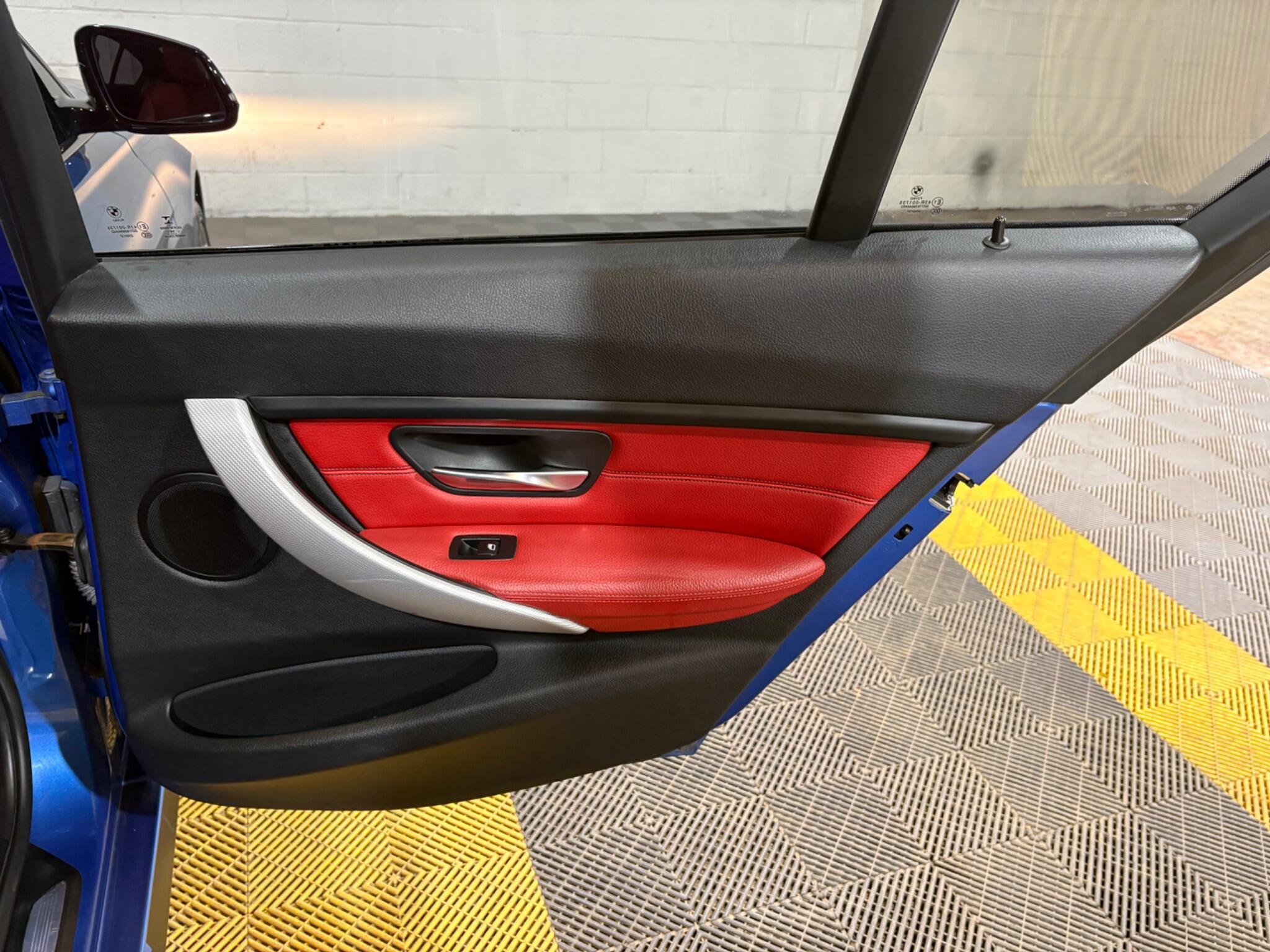 BMW 3 Series view 53