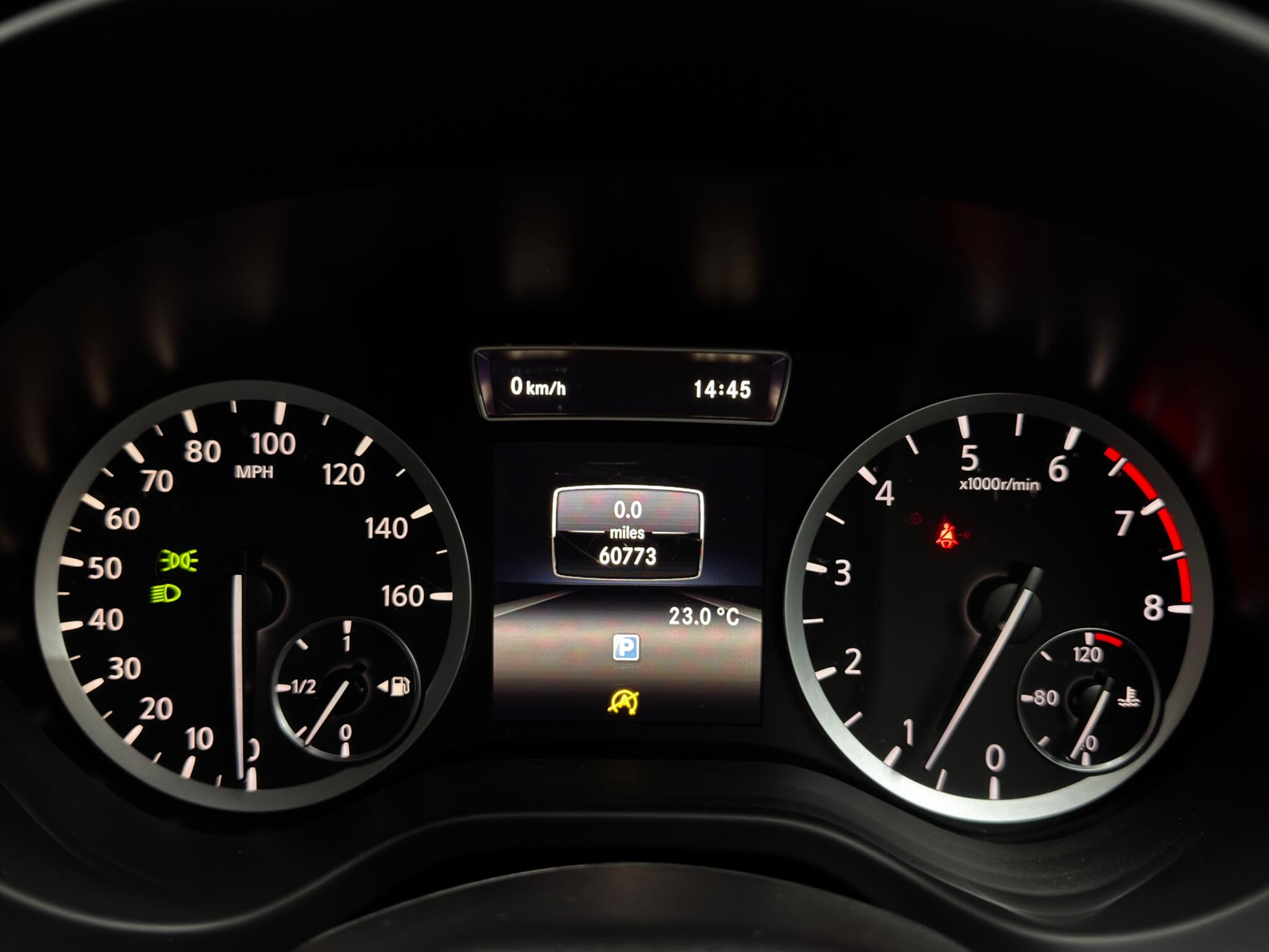 Infiniti Q30 view 24