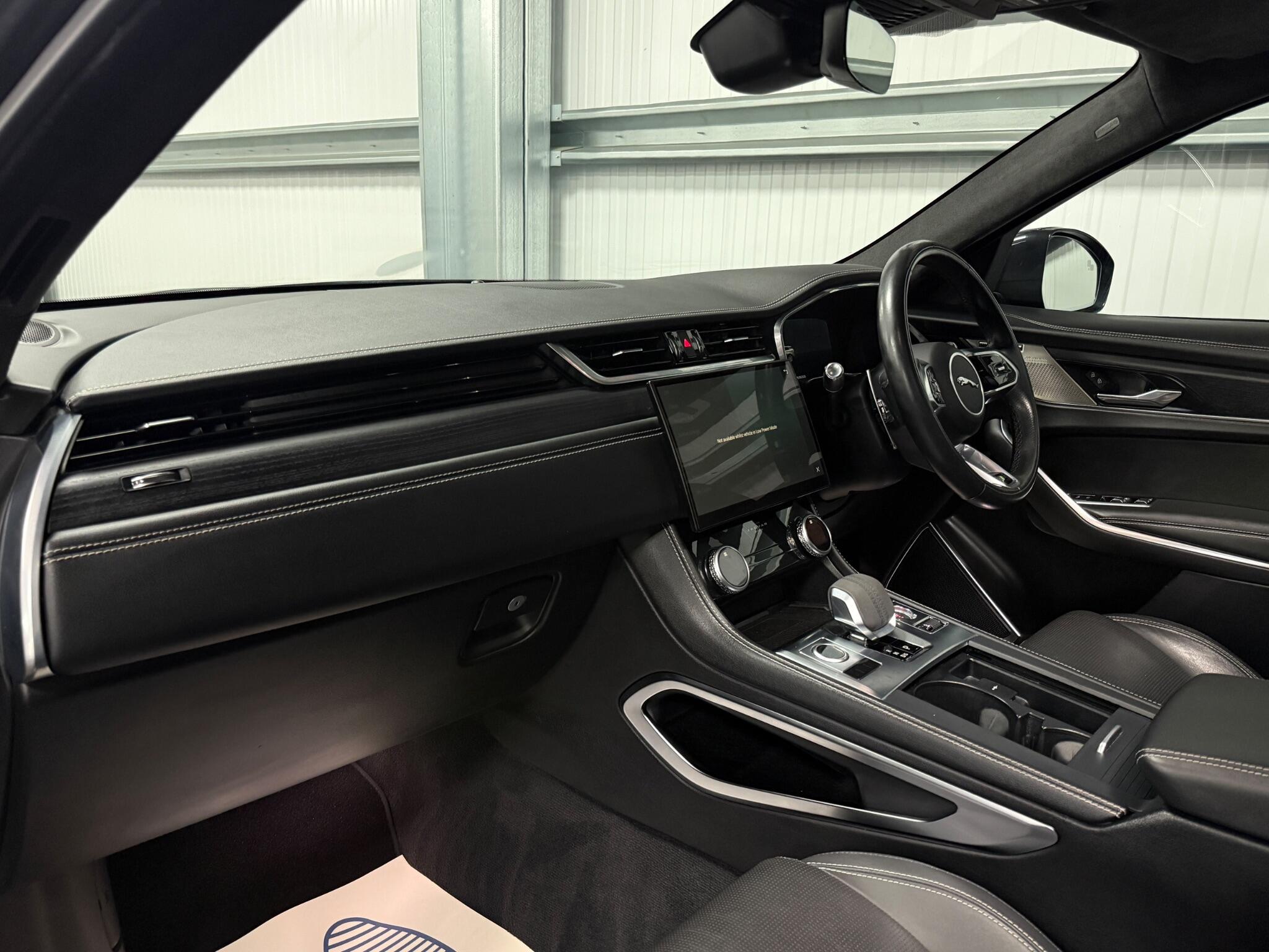 Jaguar F-Pace view 19