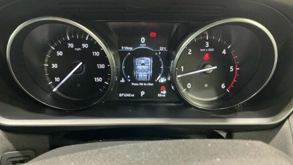 Land Rover Discovery view 7