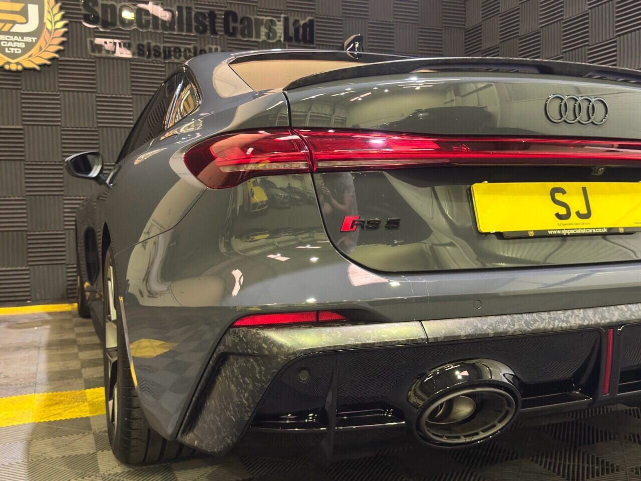 Audi RS5 view 34