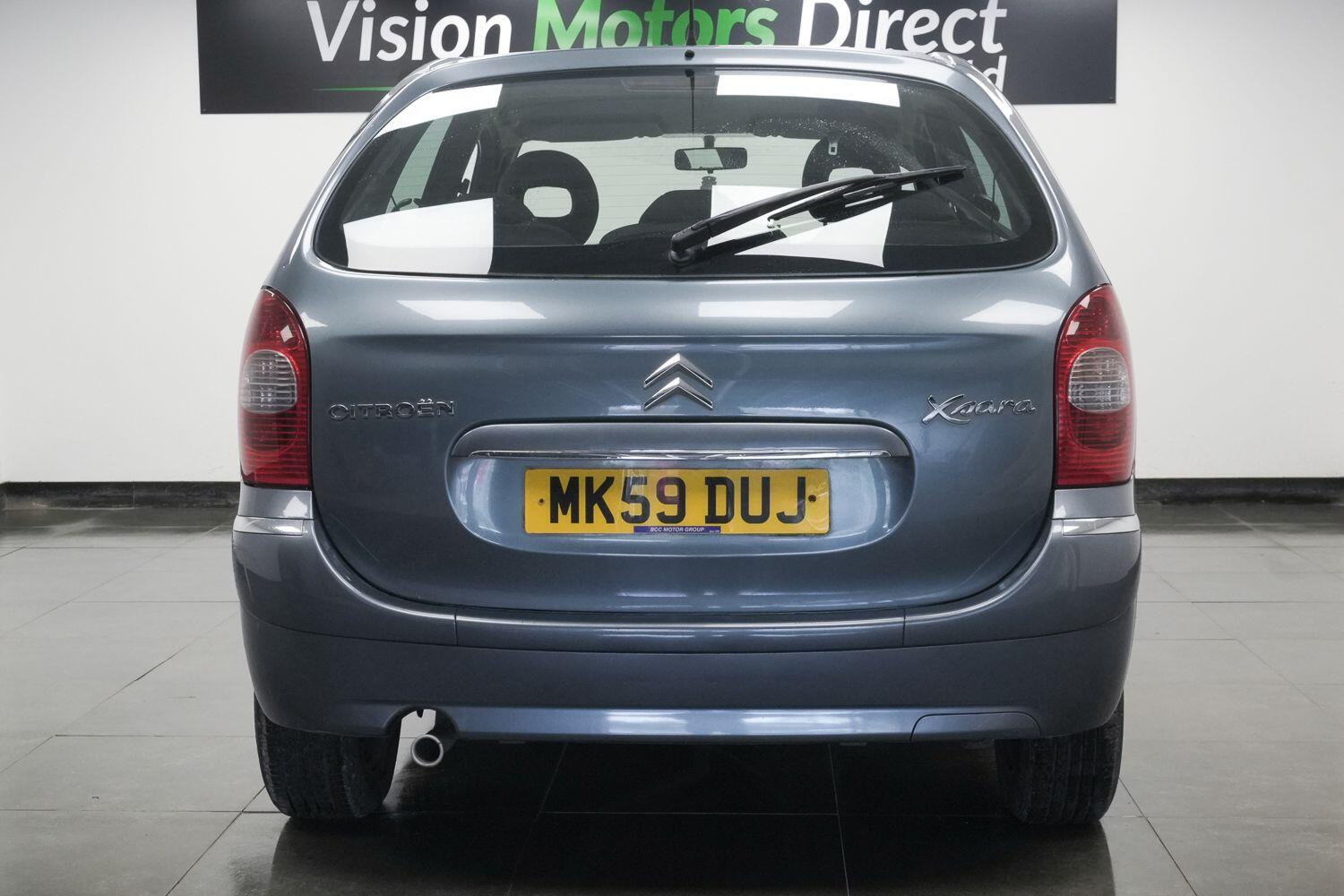 Citroen Xsara Picasso view 3