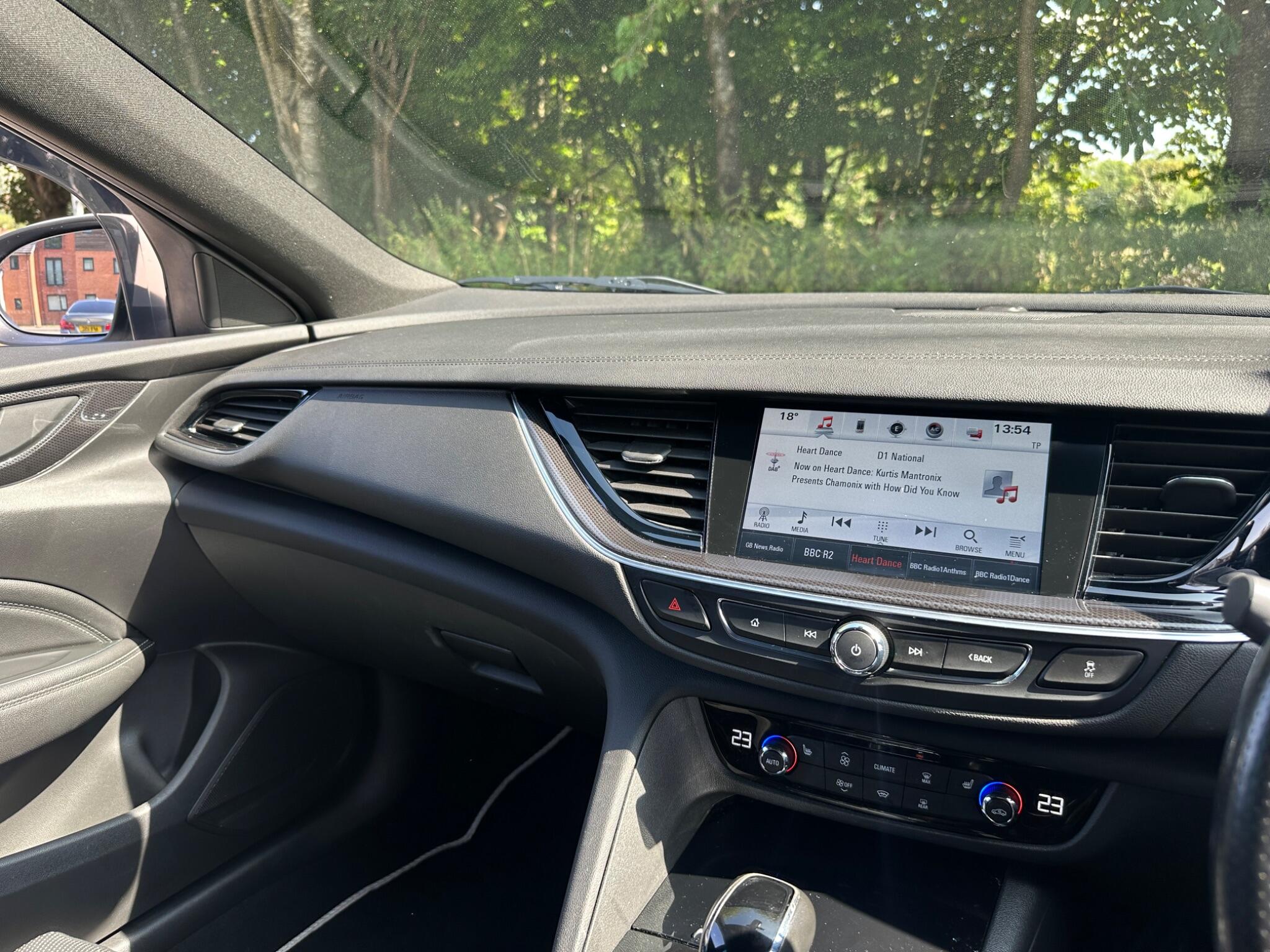 Vauxhall Insignia view 26