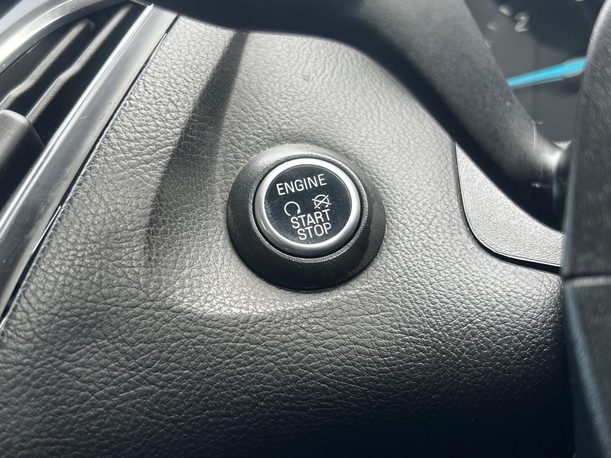 Ford Focus view 15