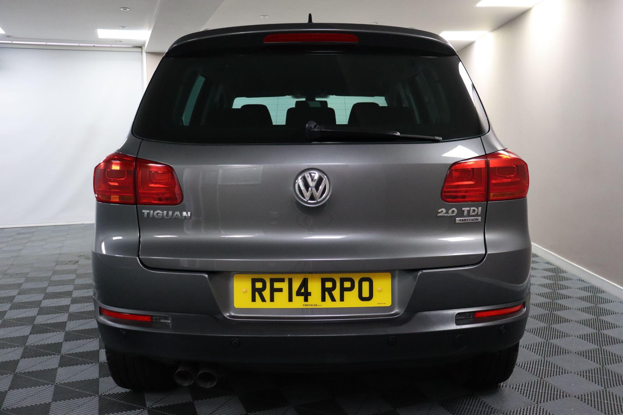 Volkswagen Tiguan view 8