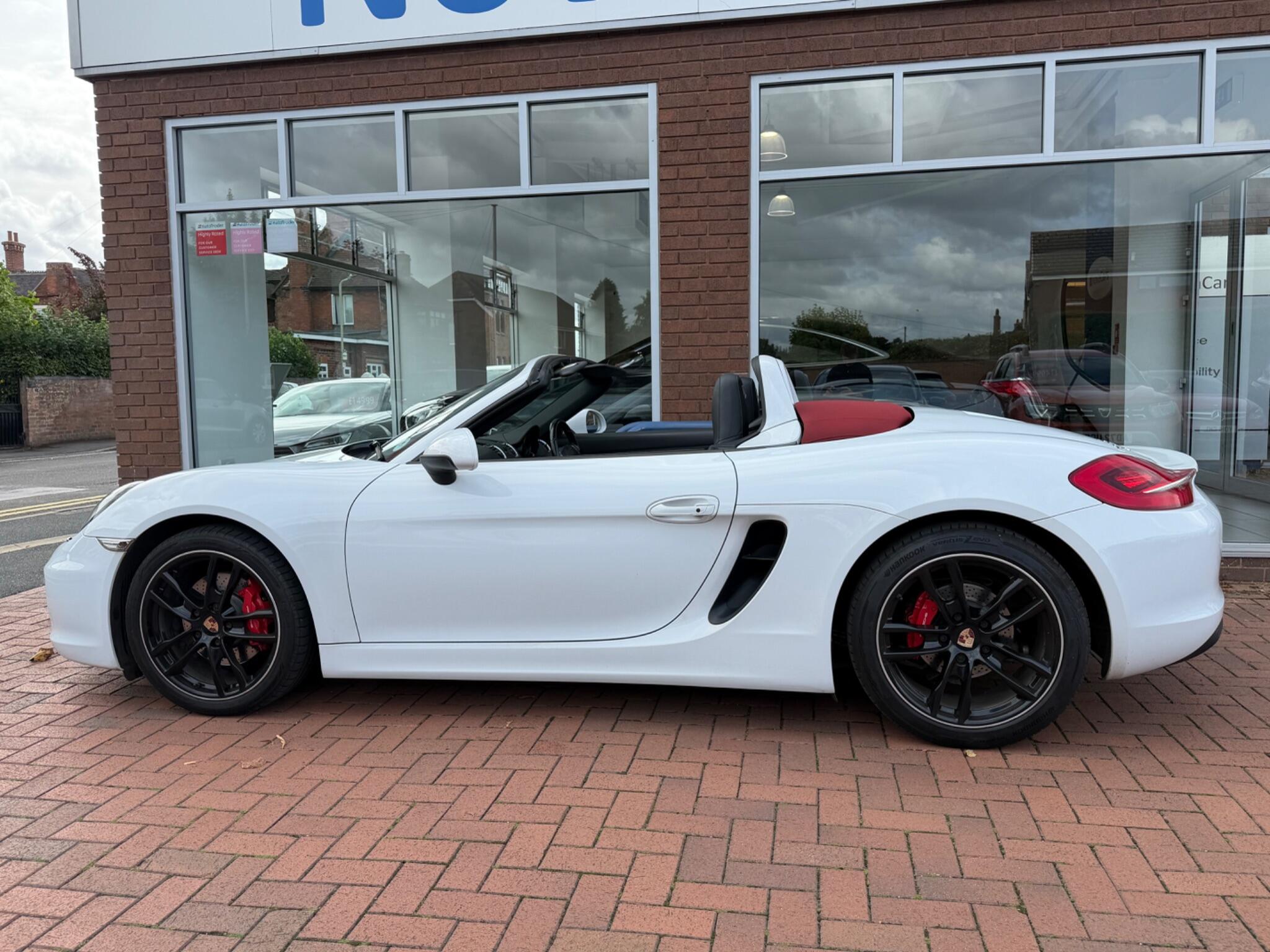 Porsche Boxster view 12