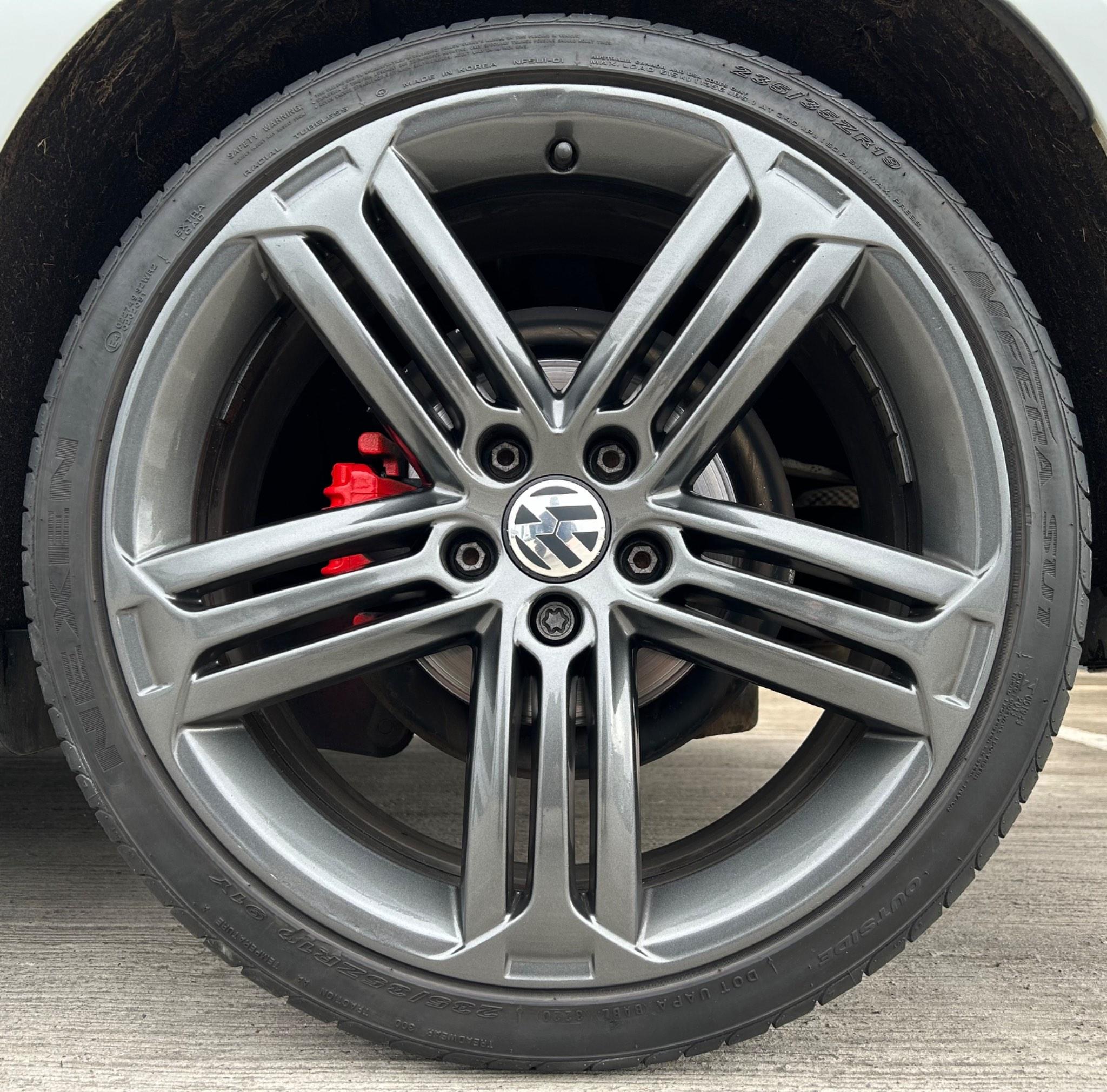 Volkswagen Scirocco view 13