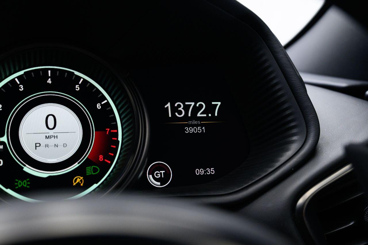 Aston Martin DB11 view 47