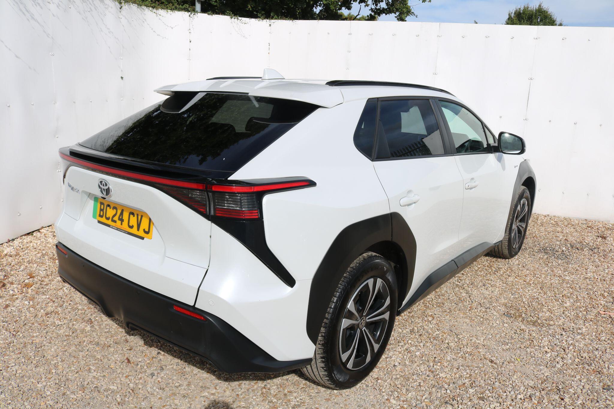 Toyota bZ4X view 2