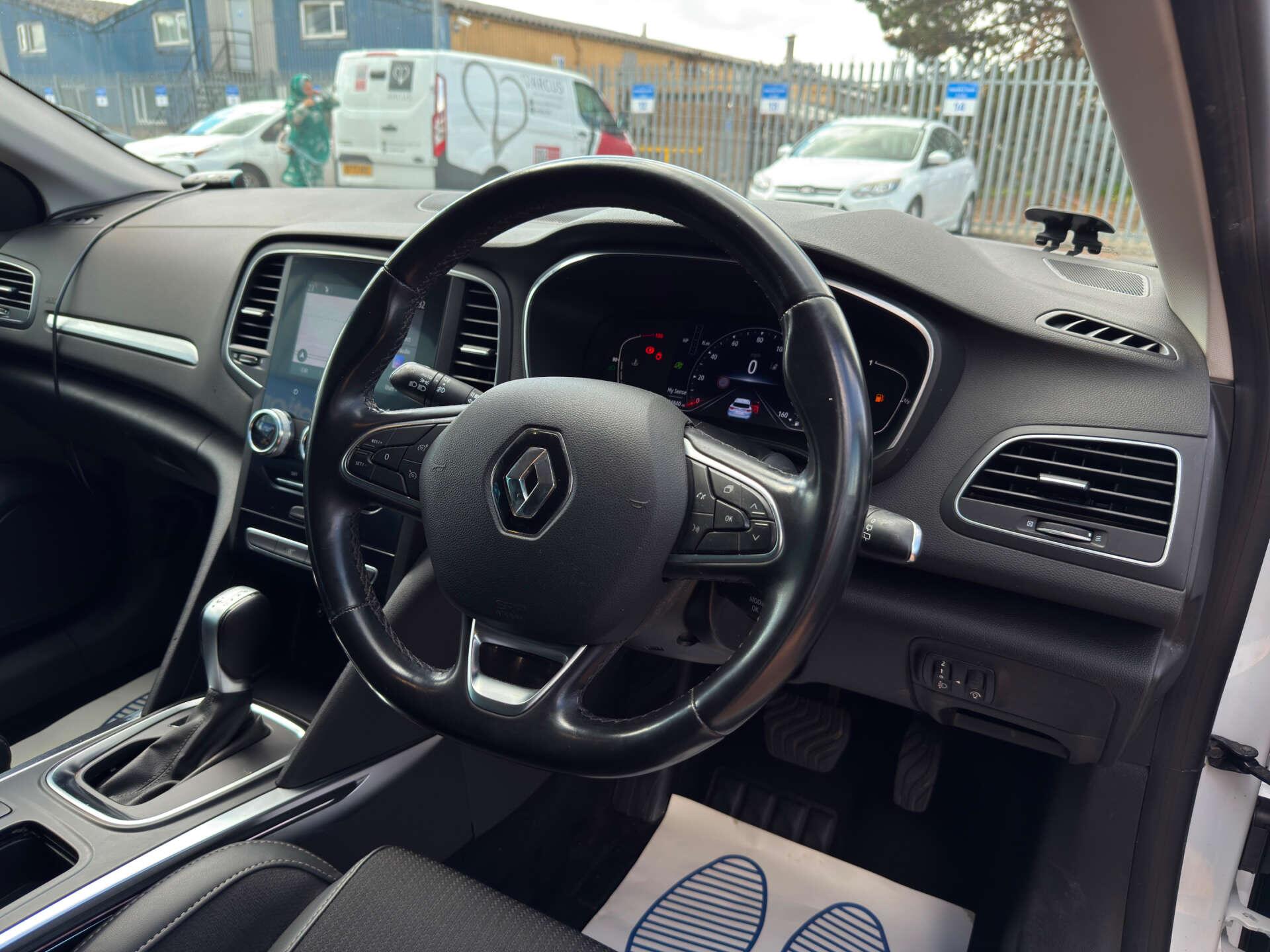 Renault Megane view 13
