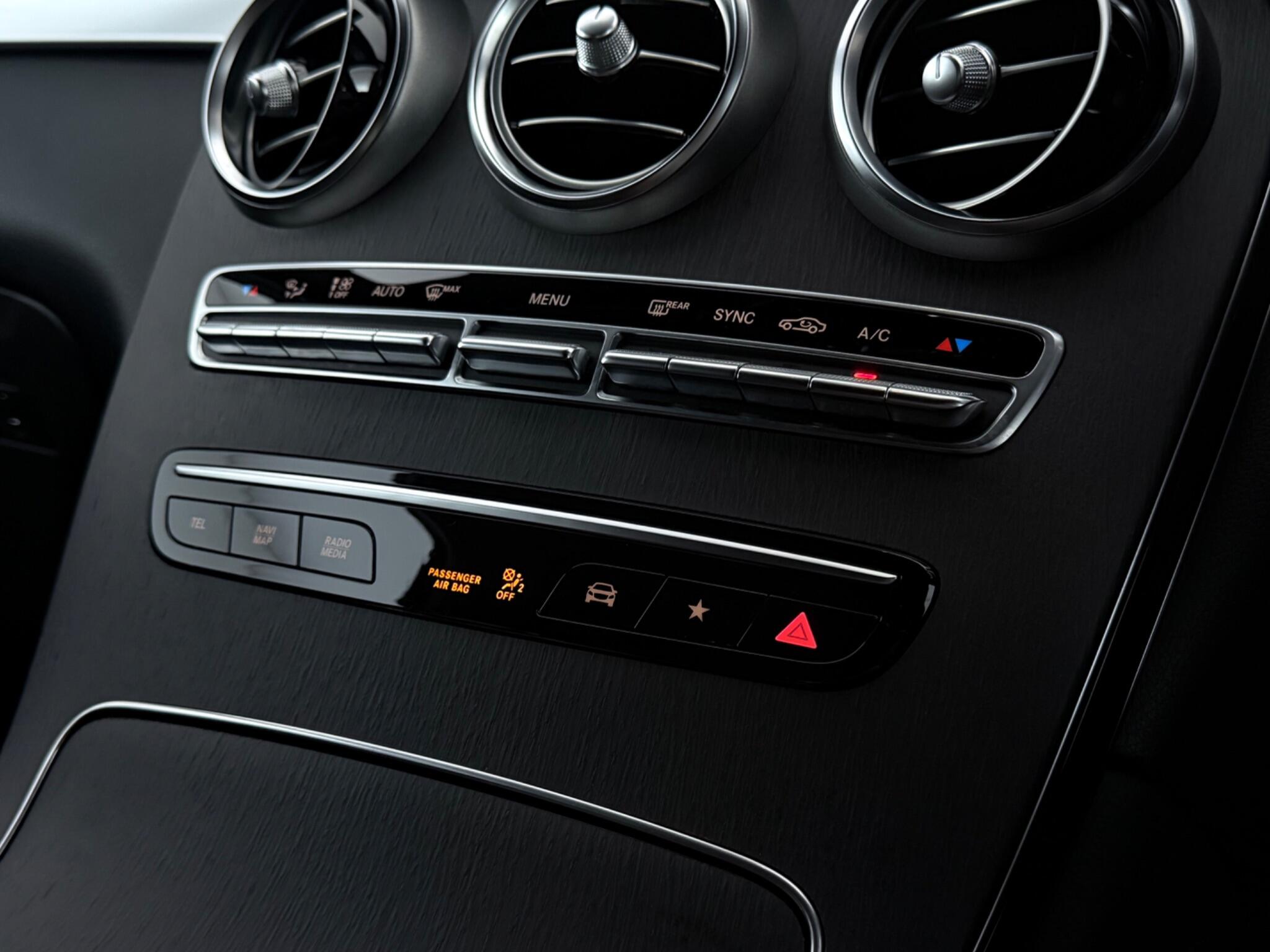 Mercedes-Benz GLC view 24