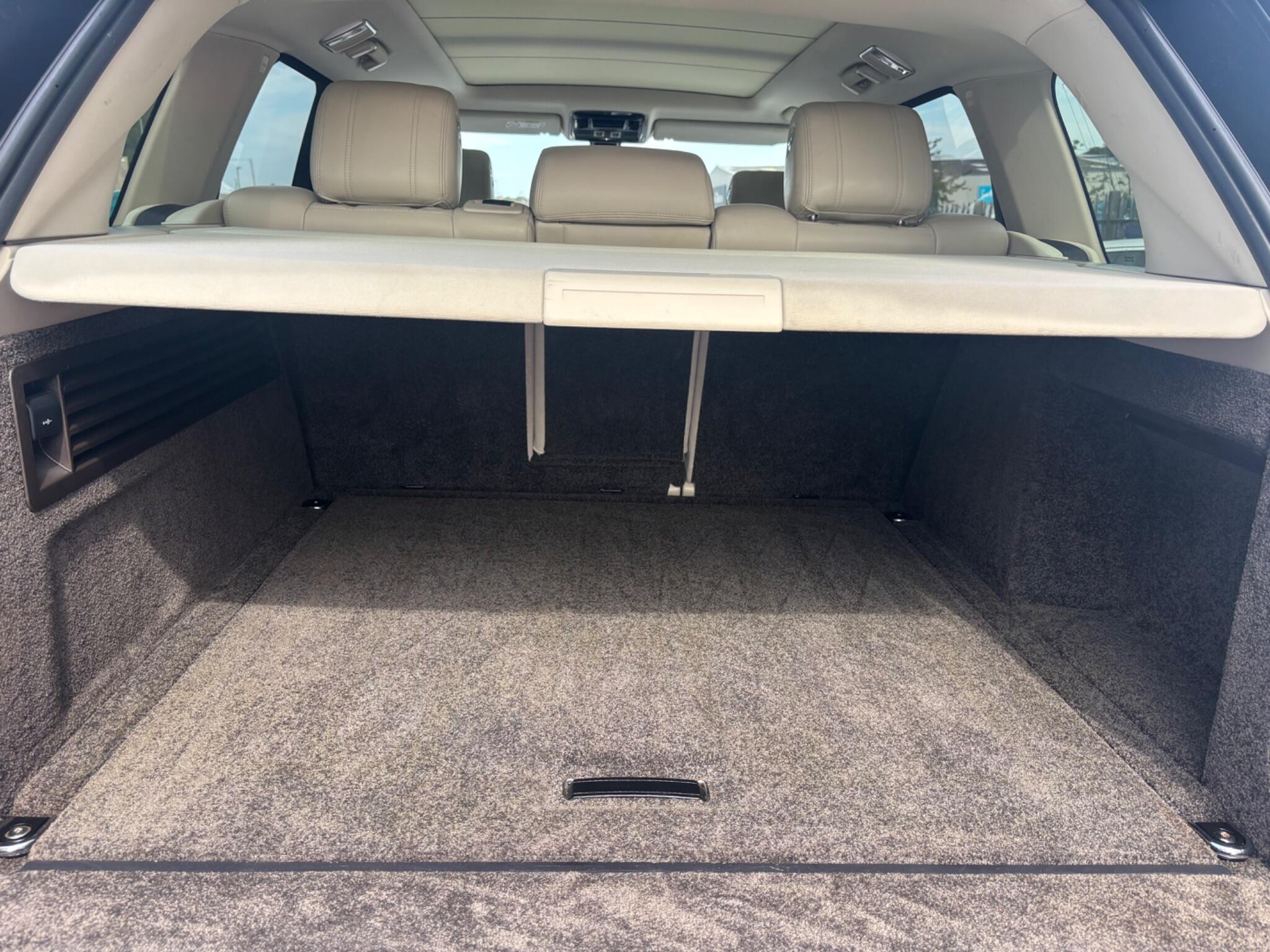 Land Rover Range Rover view 54