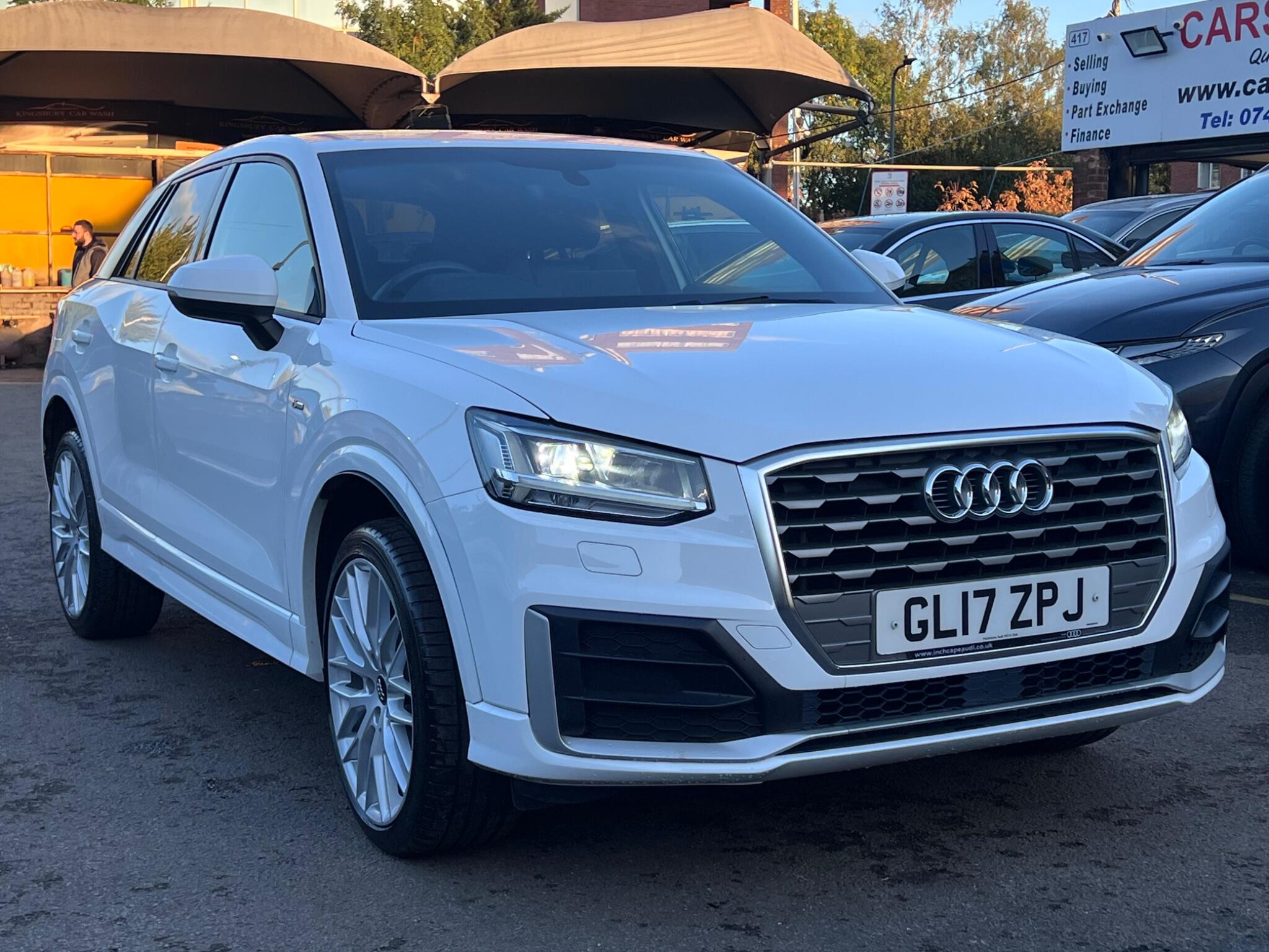 Audi Q2 view 6
