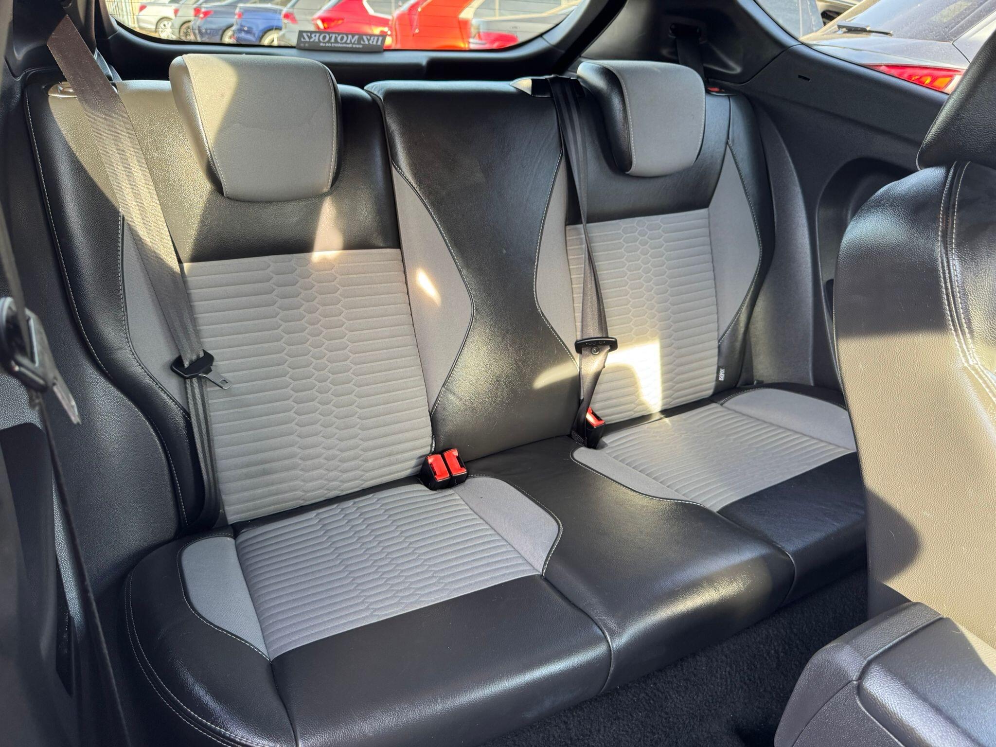 Ford Fiesta view 44