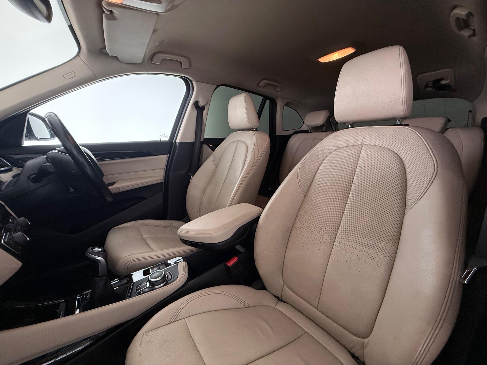 BMW X1 view 34