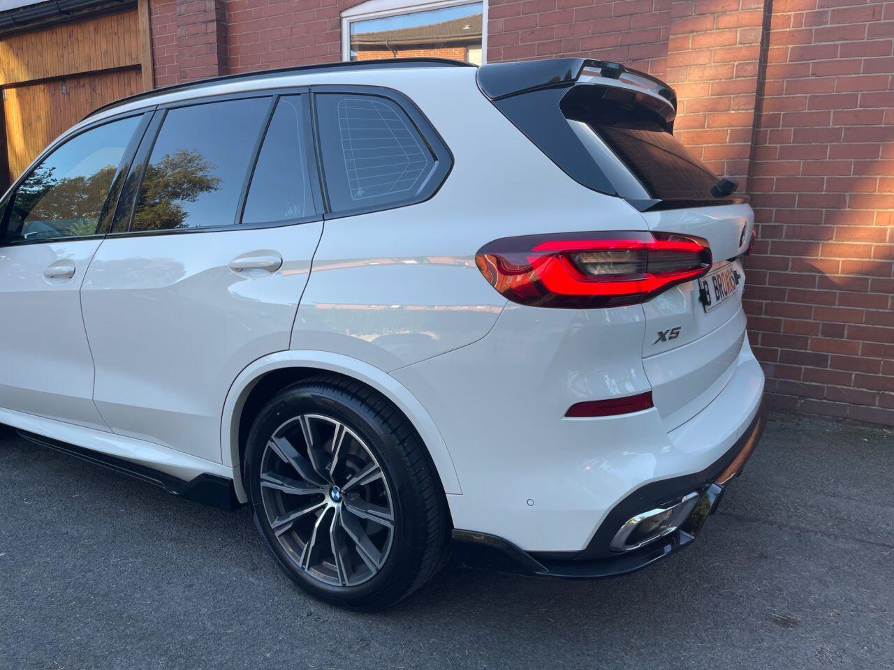 BMW X5 view 10