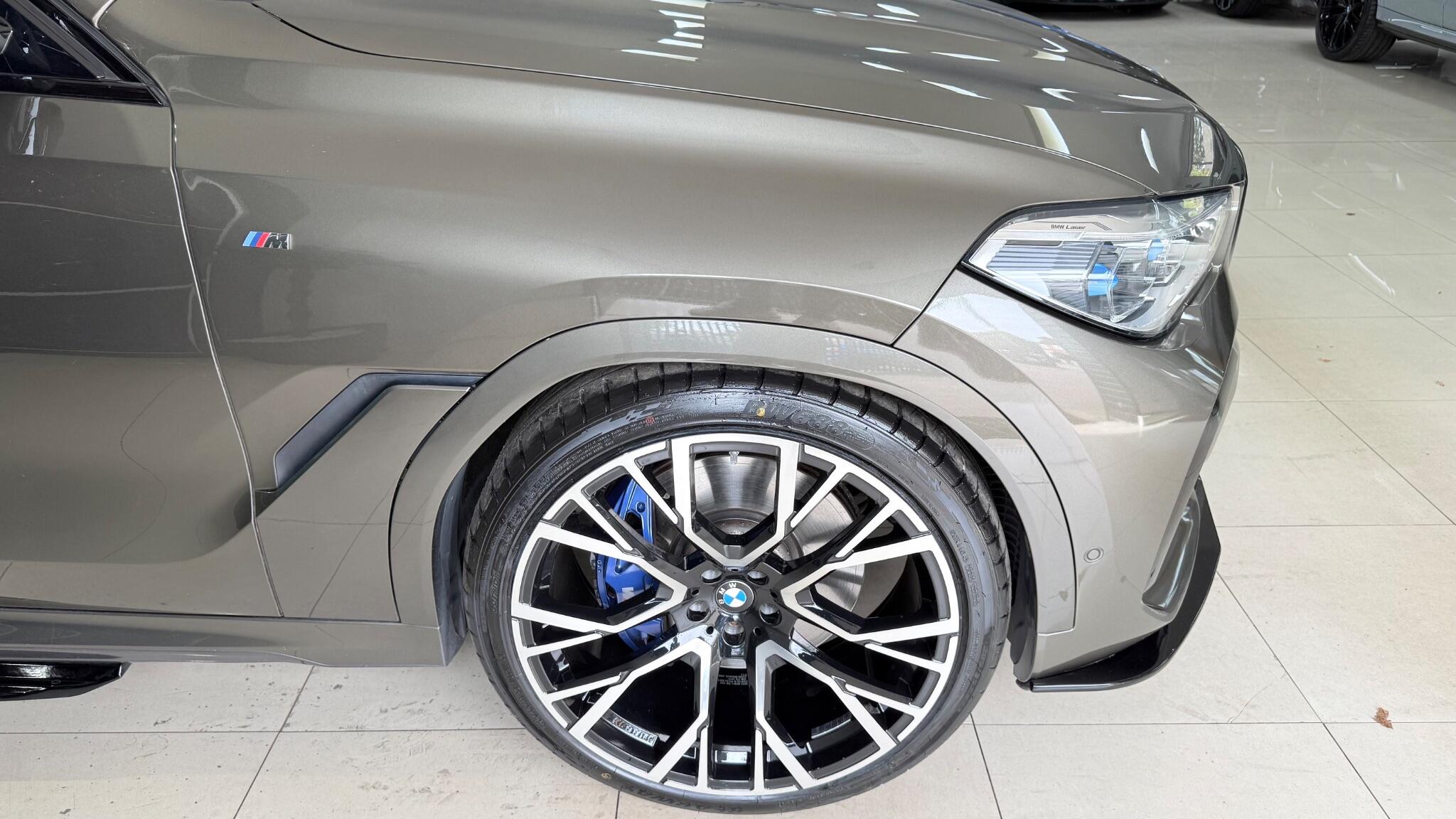 BMW X6 view 58