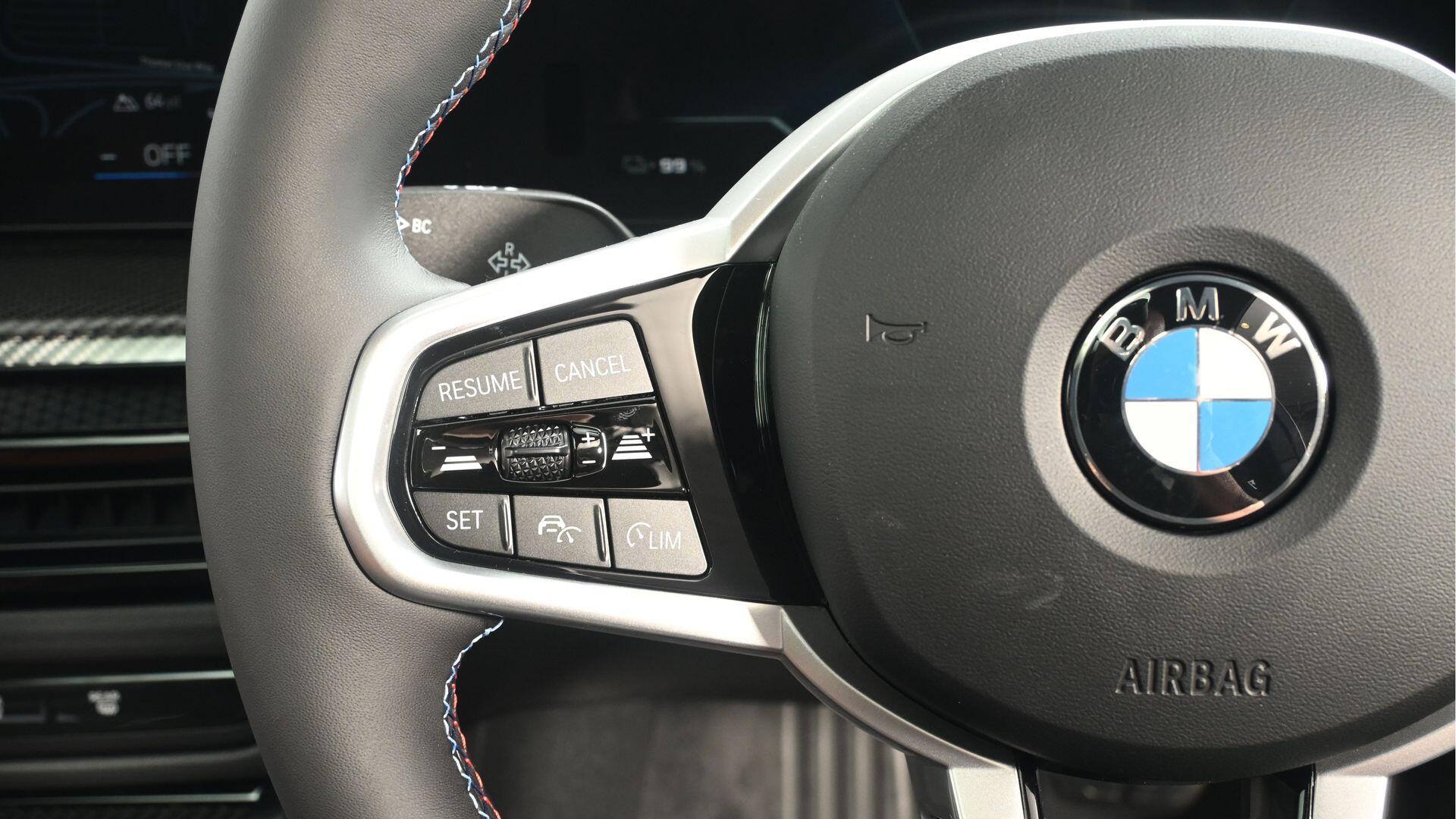 BMW i4 view 27