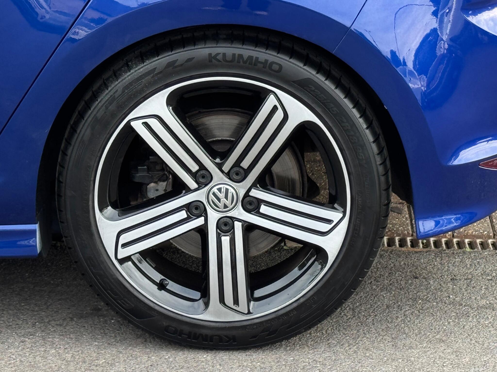 Volkswagen Golf view 38