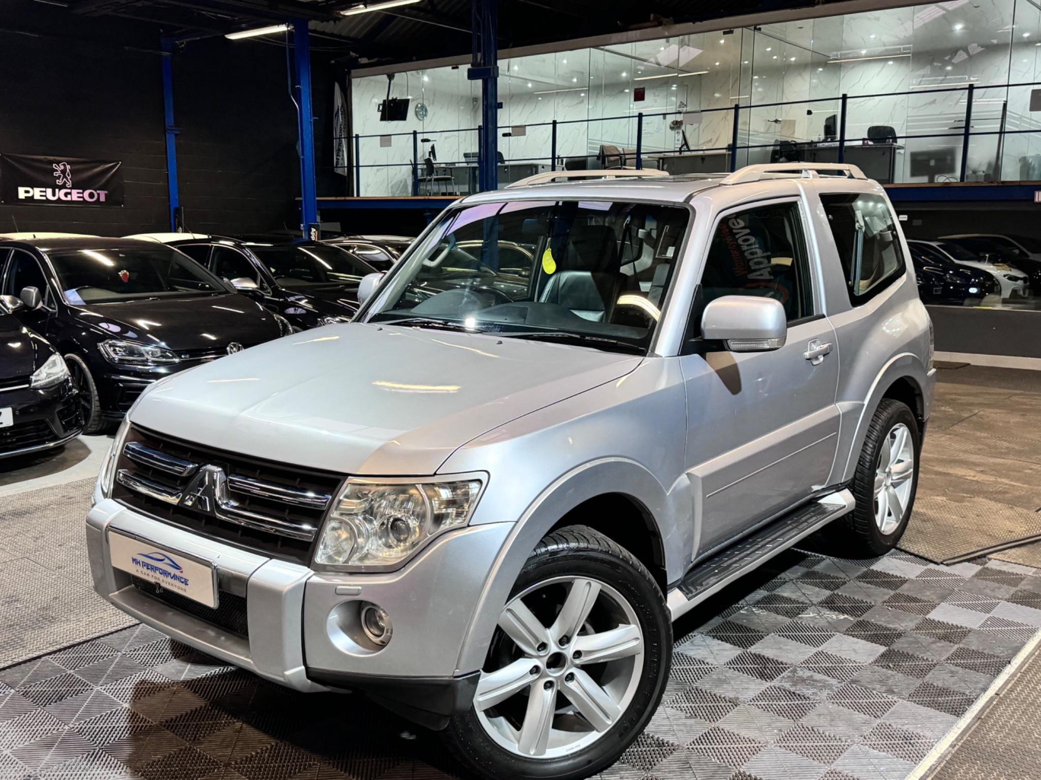 Mitsubishi Shogun view 14