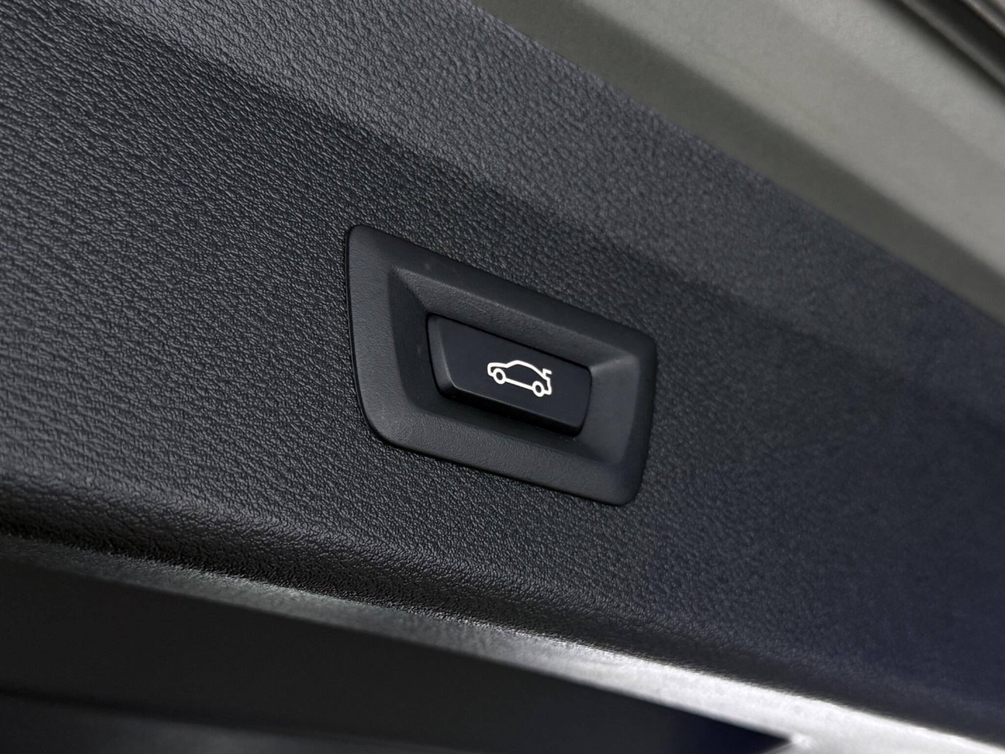 BMW X1 view 12
