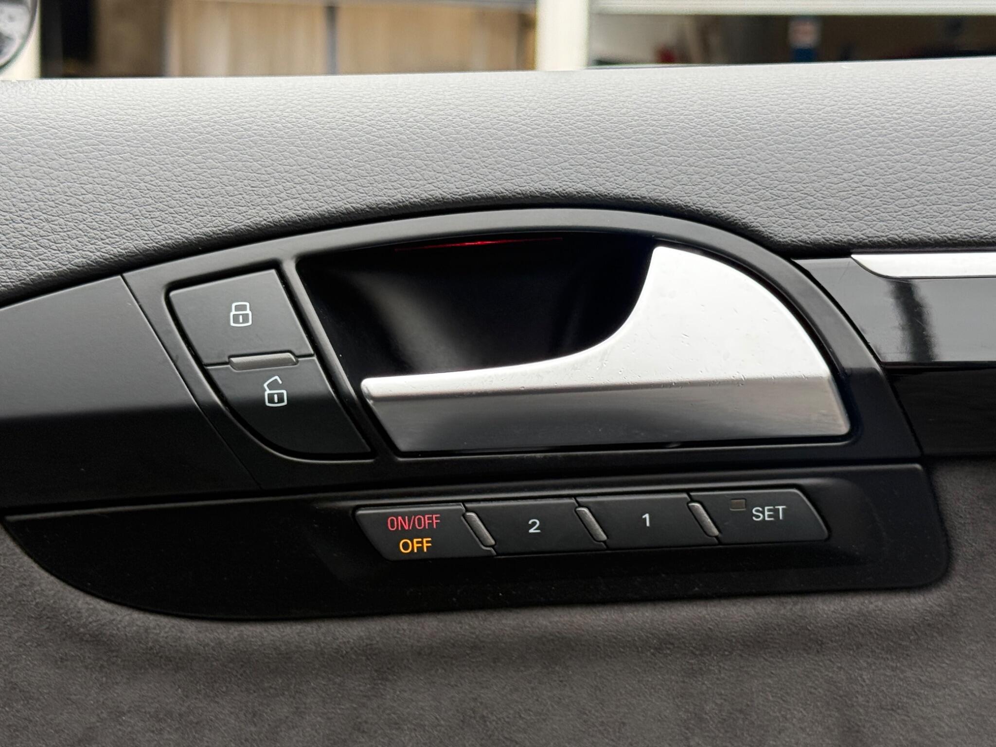 Audi Q7 - Image 38