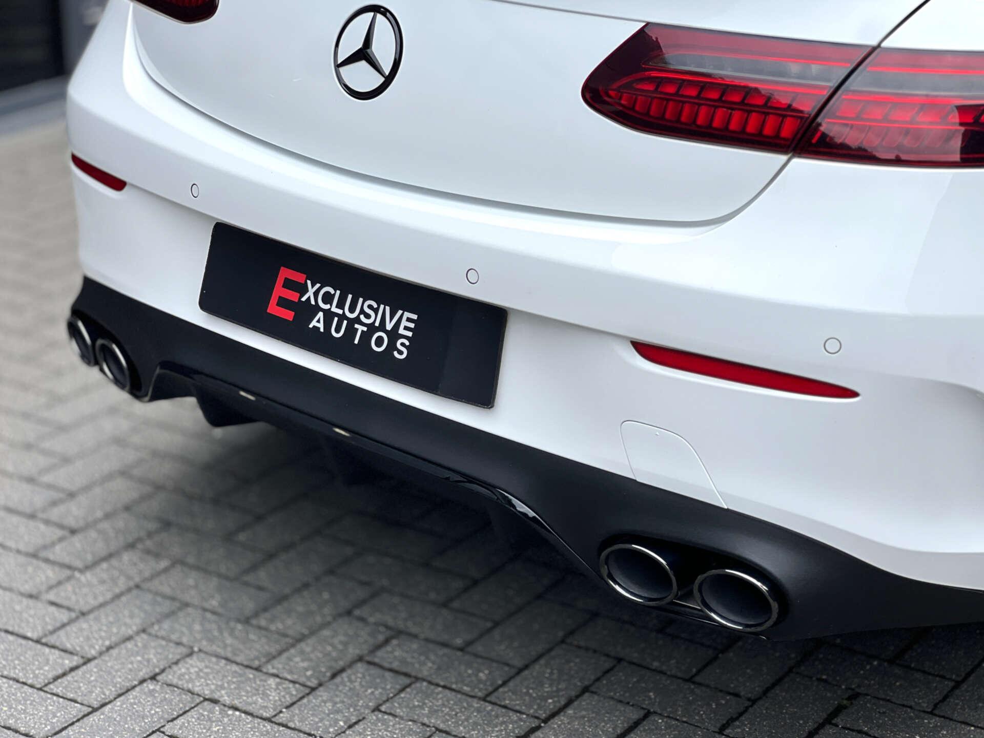 Mercedes-Benz E Class view 14