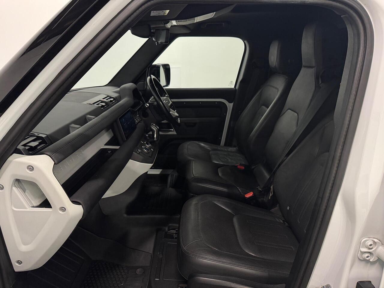 Land Rover Defender view 13