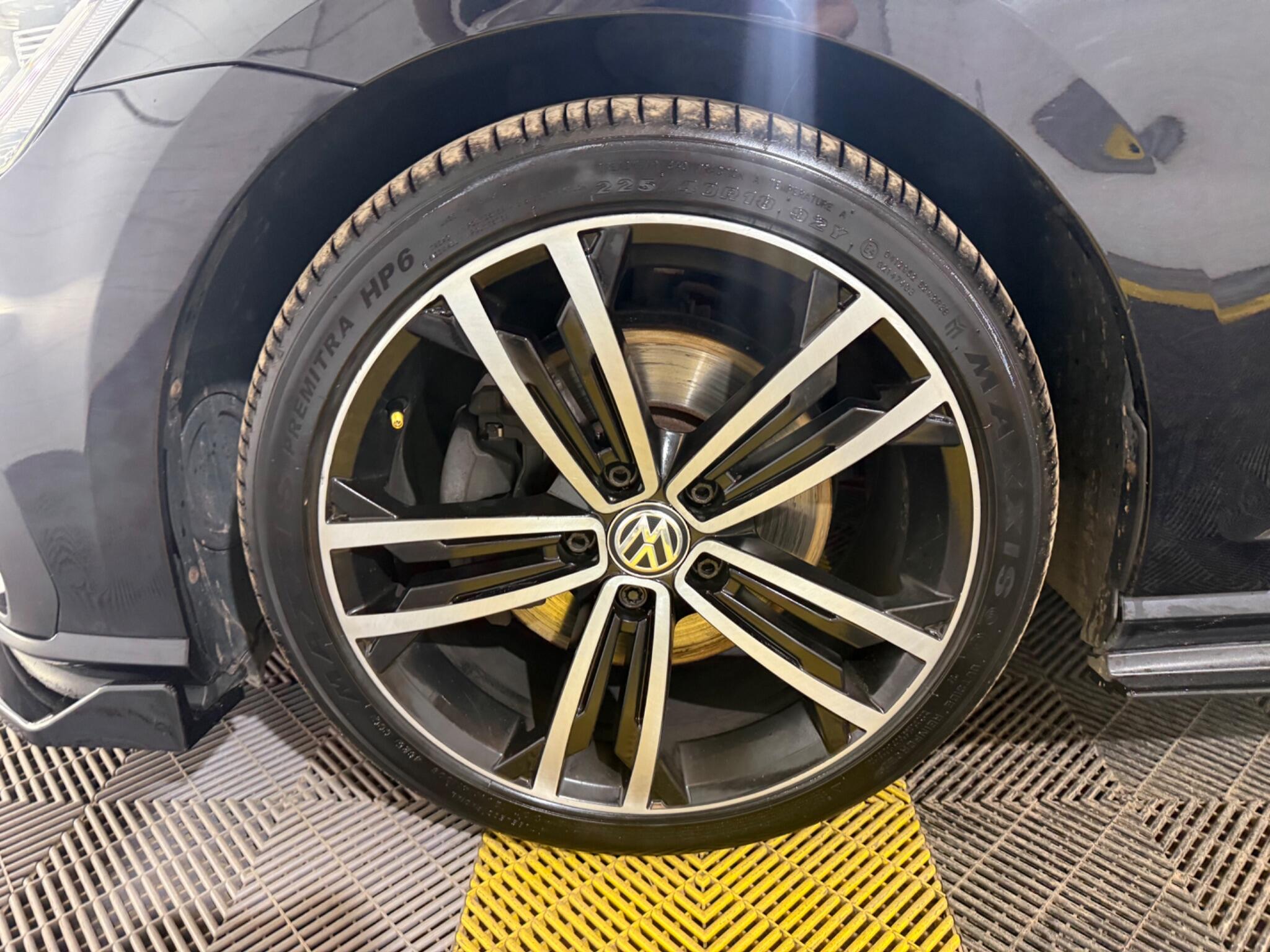 Volkswagen Golf view 44