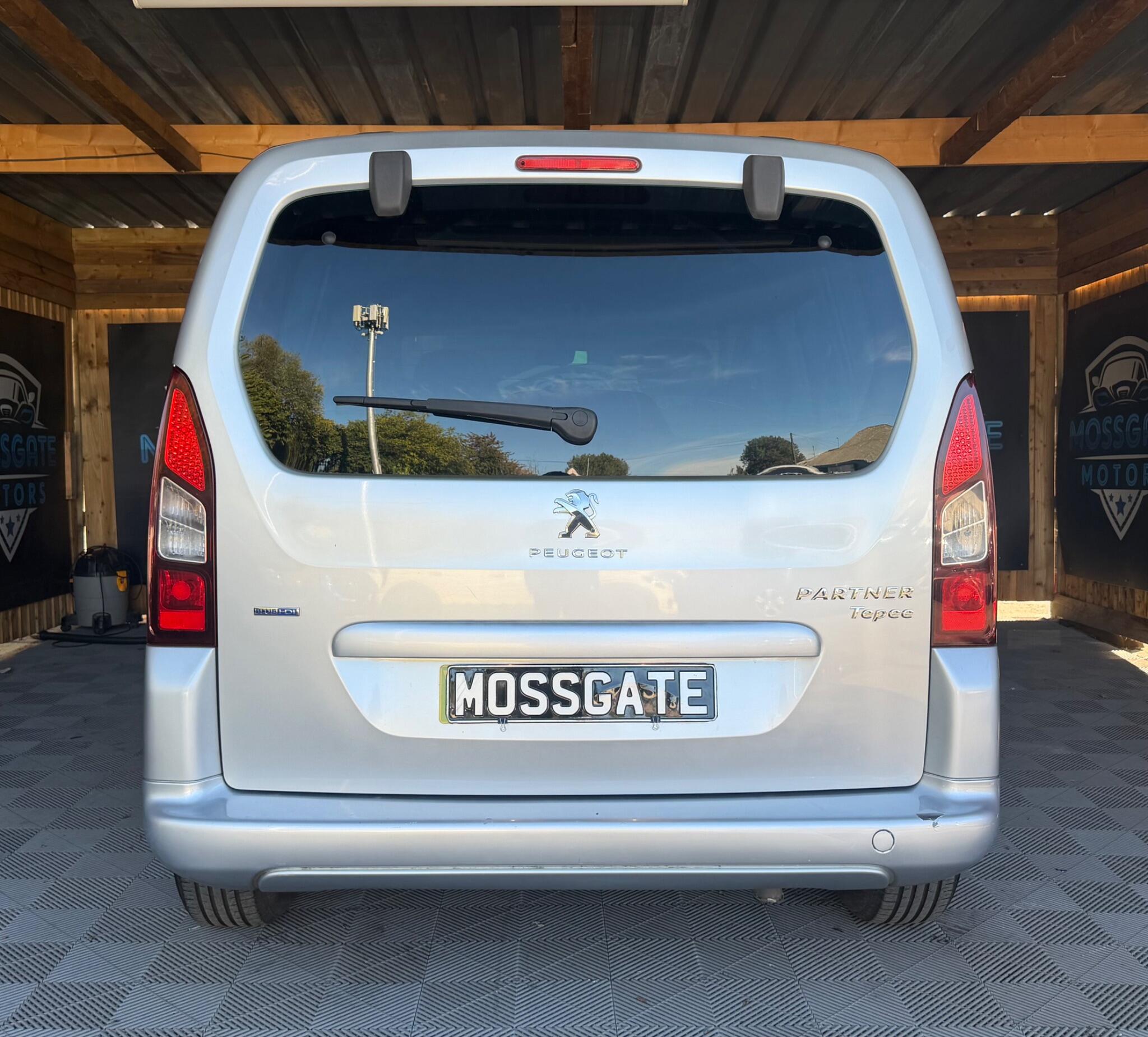 Peugeot Partner Tepee view 10