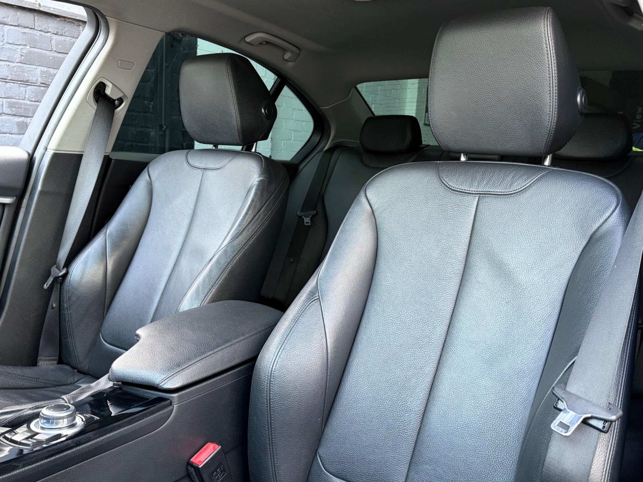 BMW 3 Series view 28