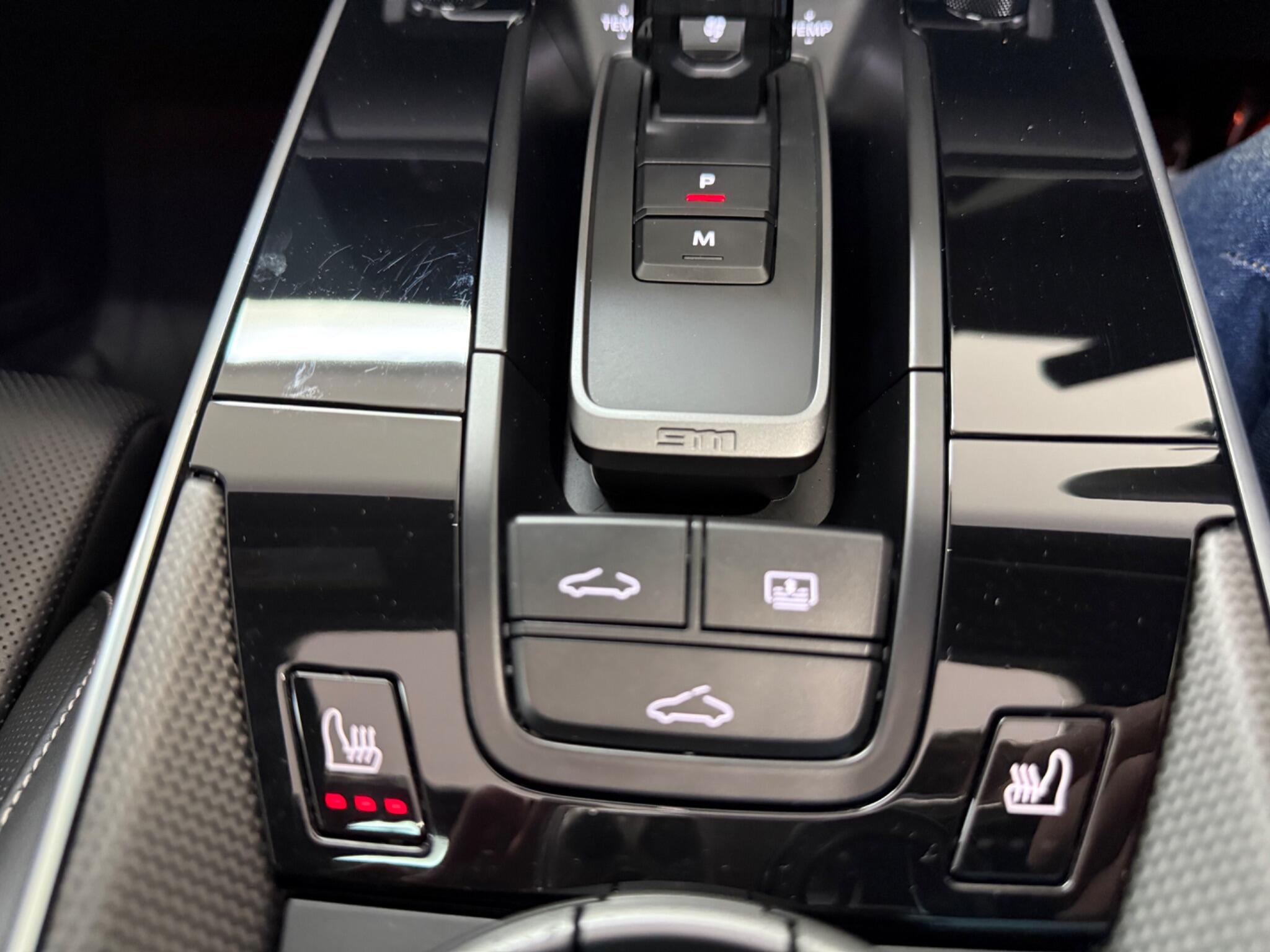 Porsche 911 view 15