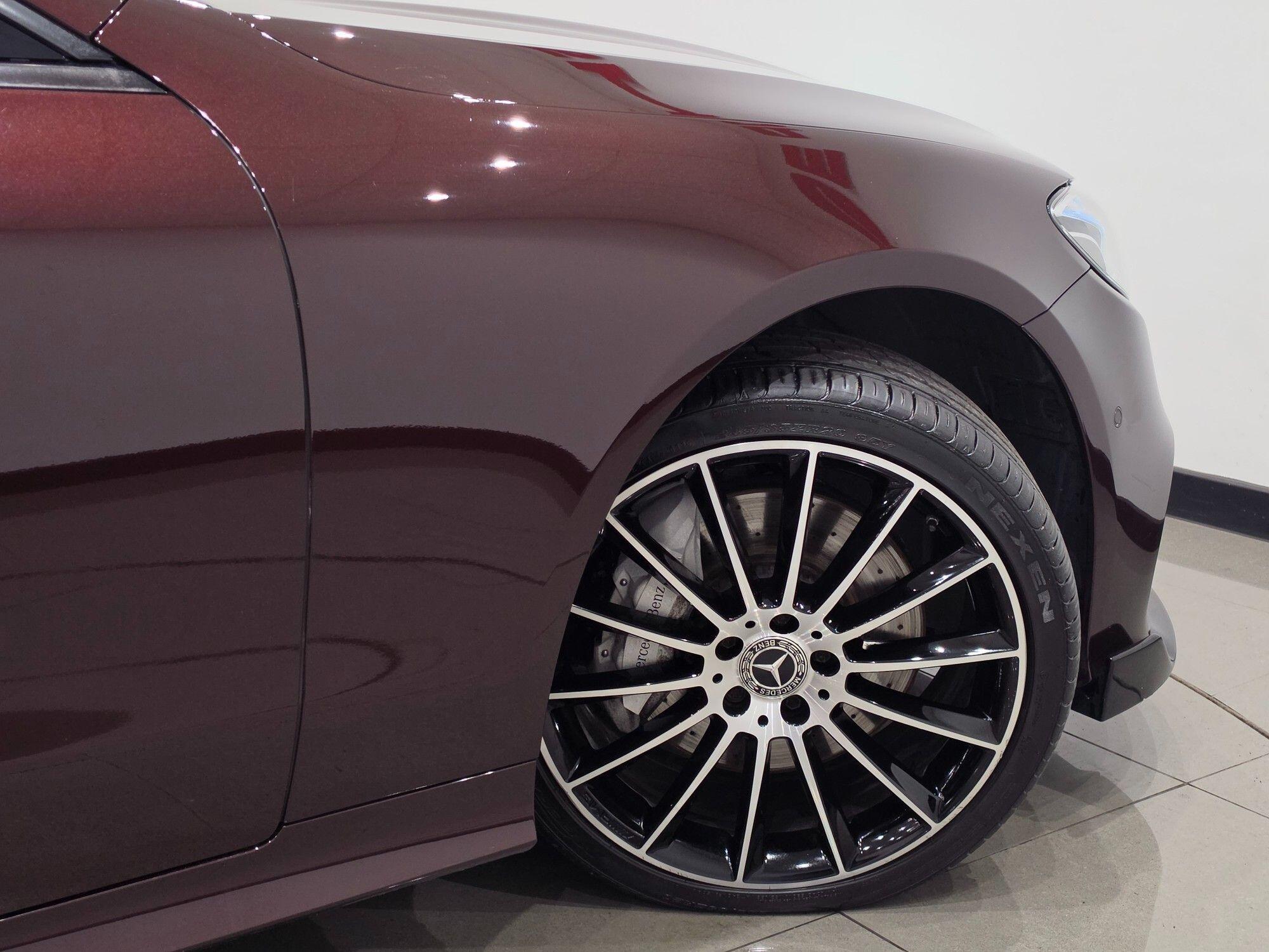 Mercedes-Benz E-Class view 98