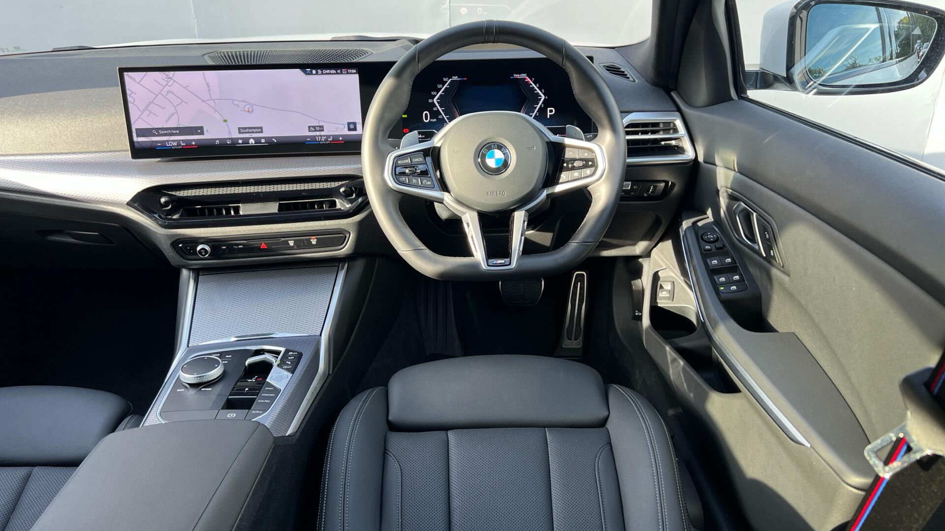 BMW 3 Series view 6