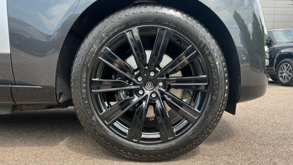Land Rover Range Rover view 8
