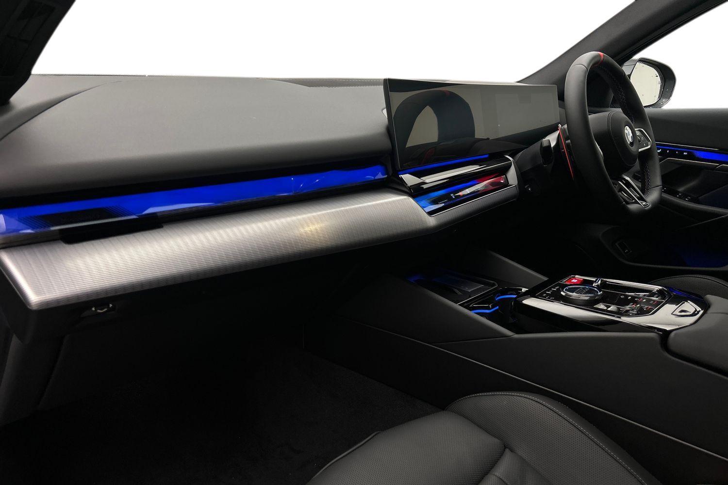 BMW M5 view 7