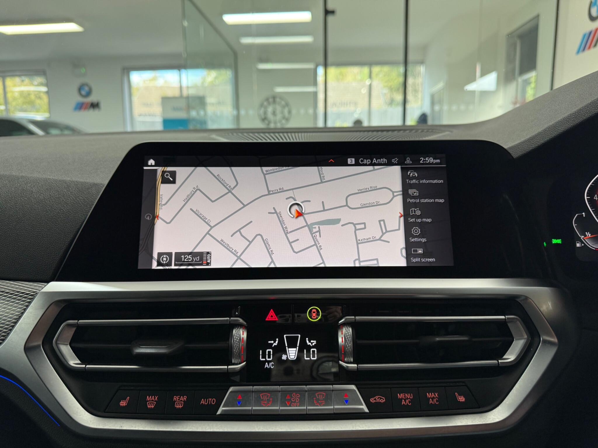 BMW 3 Series view 11
