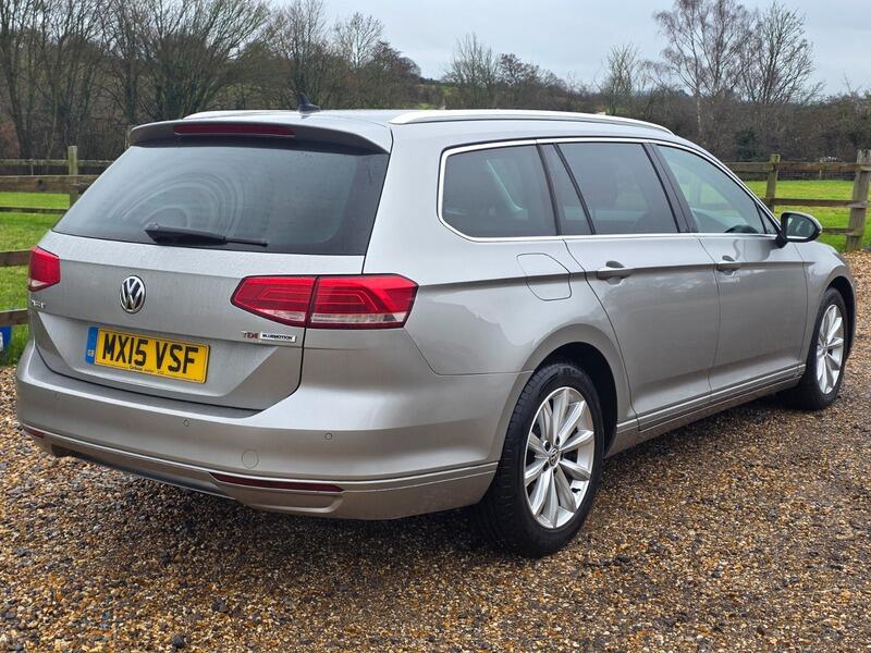 2015 Volkswagen Passat image 6